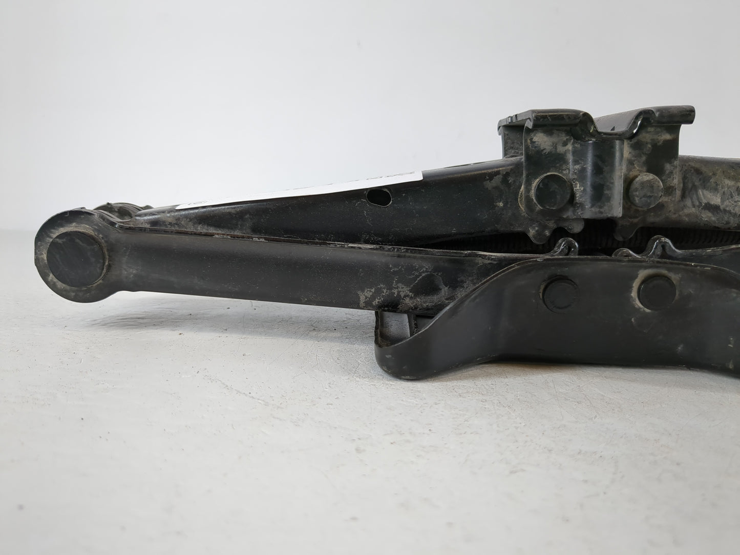 2015 Jeep Compass Spare Scissor Car Jack 1120614 - Oemusedautoparts1.com