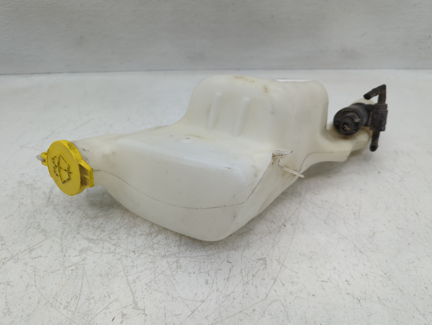 Jeep Compass Windshield Washer Fluid Reservoir Bottle Oem - Oemusedautoparts1.com