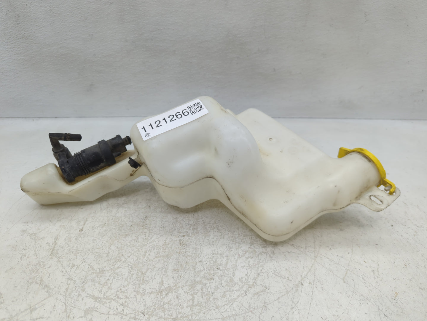 Jeep Compass Windshield Washer Fluid Reservoir Bottle Oem - Oemusedautoparts1.com