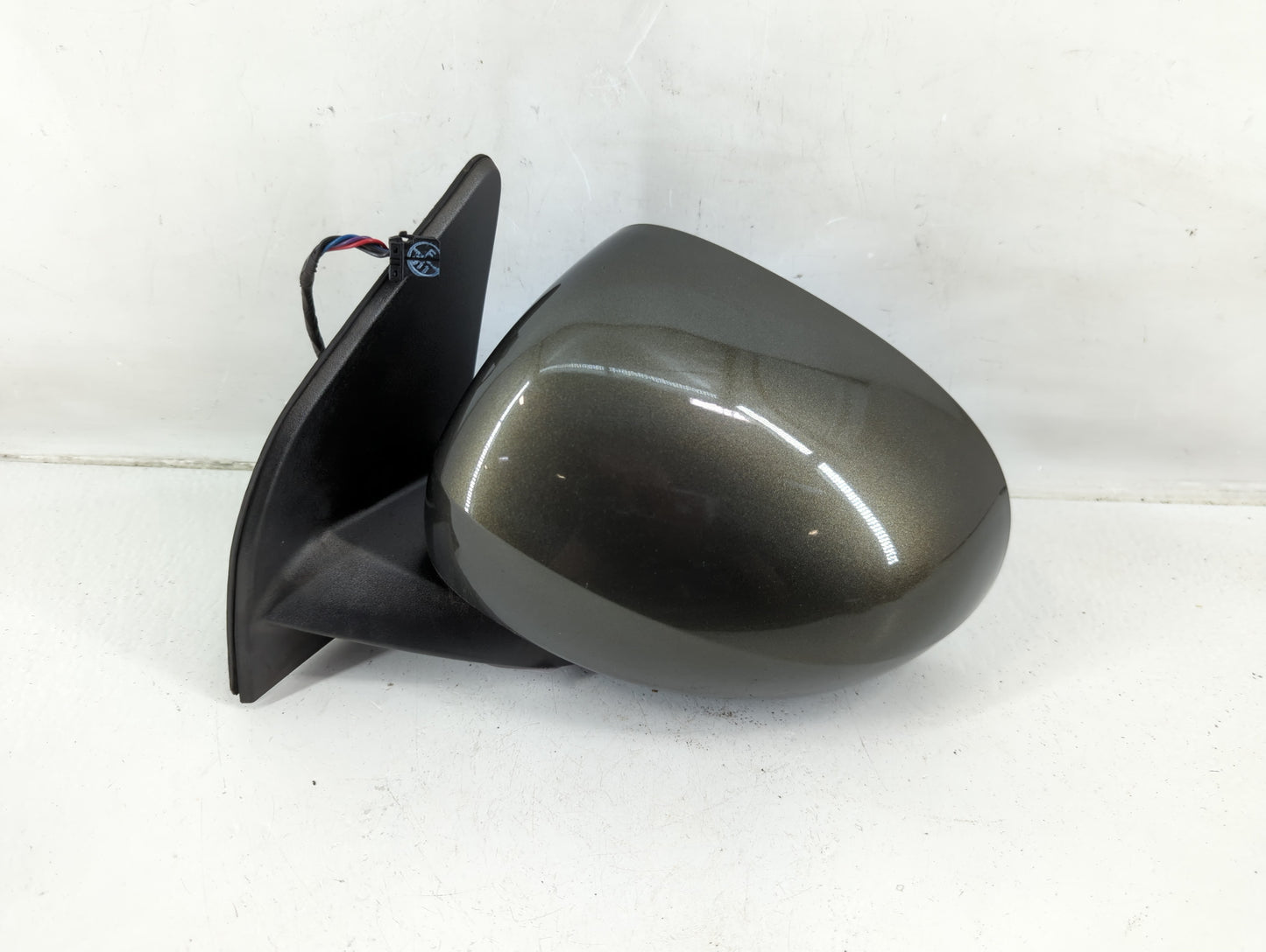2015 Jeep Compass Driver Side View Mirror - Left Door Mirror OEM Used - Oemusedautoparts1.com
