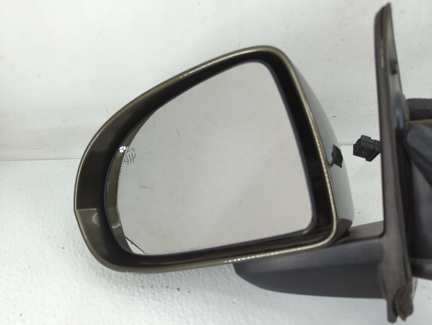 2015 Jeep Compass Driver Side View Mirror - Left Door Mirror OEM Used - Oemusedautoparts1.com