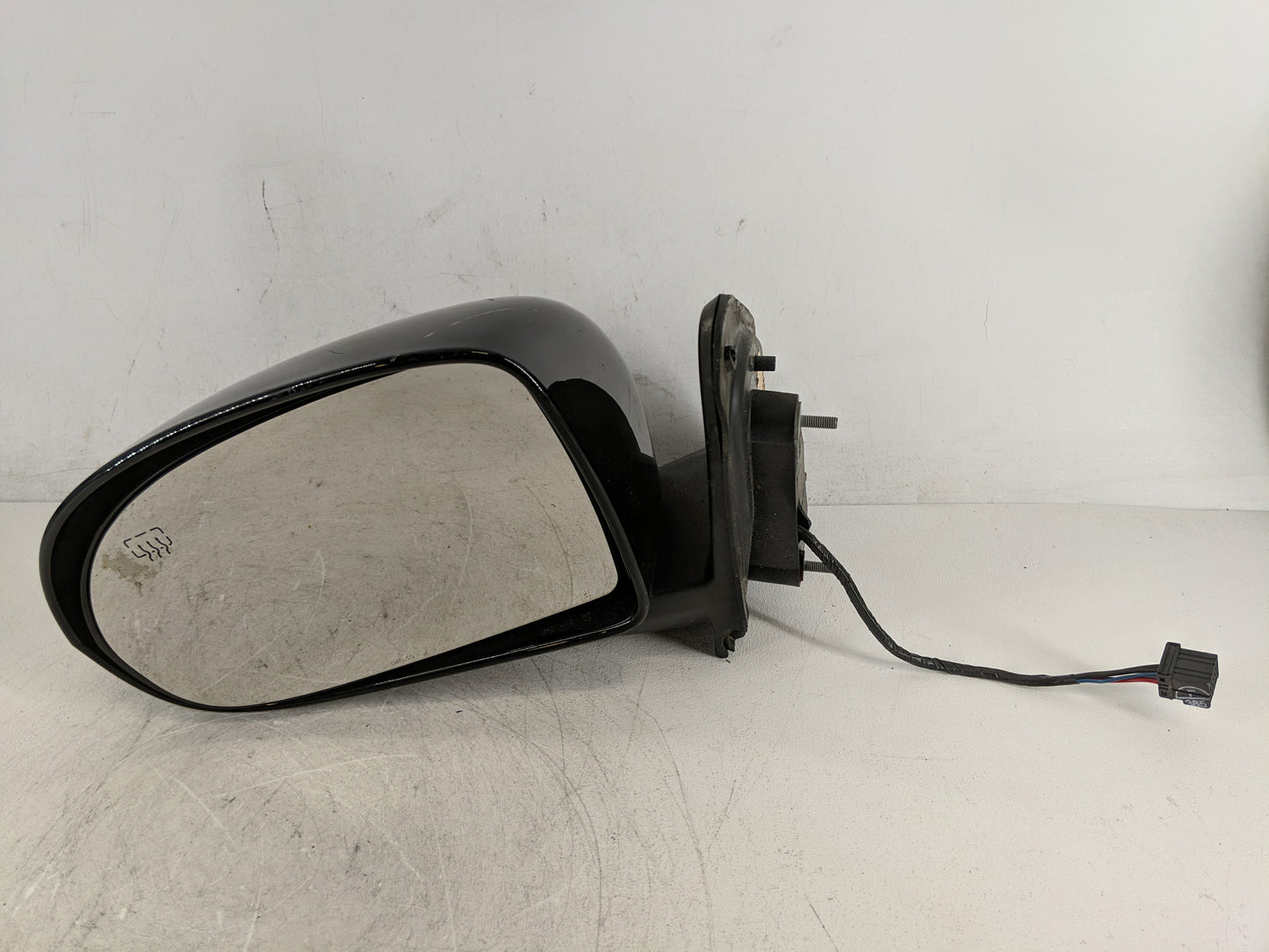 2015 Jeep Compass Side Mirror Replacement Driver Left View Door Mirror P/N:E13011074 Fits OEM Used Auto Parts - Oemusedautop
