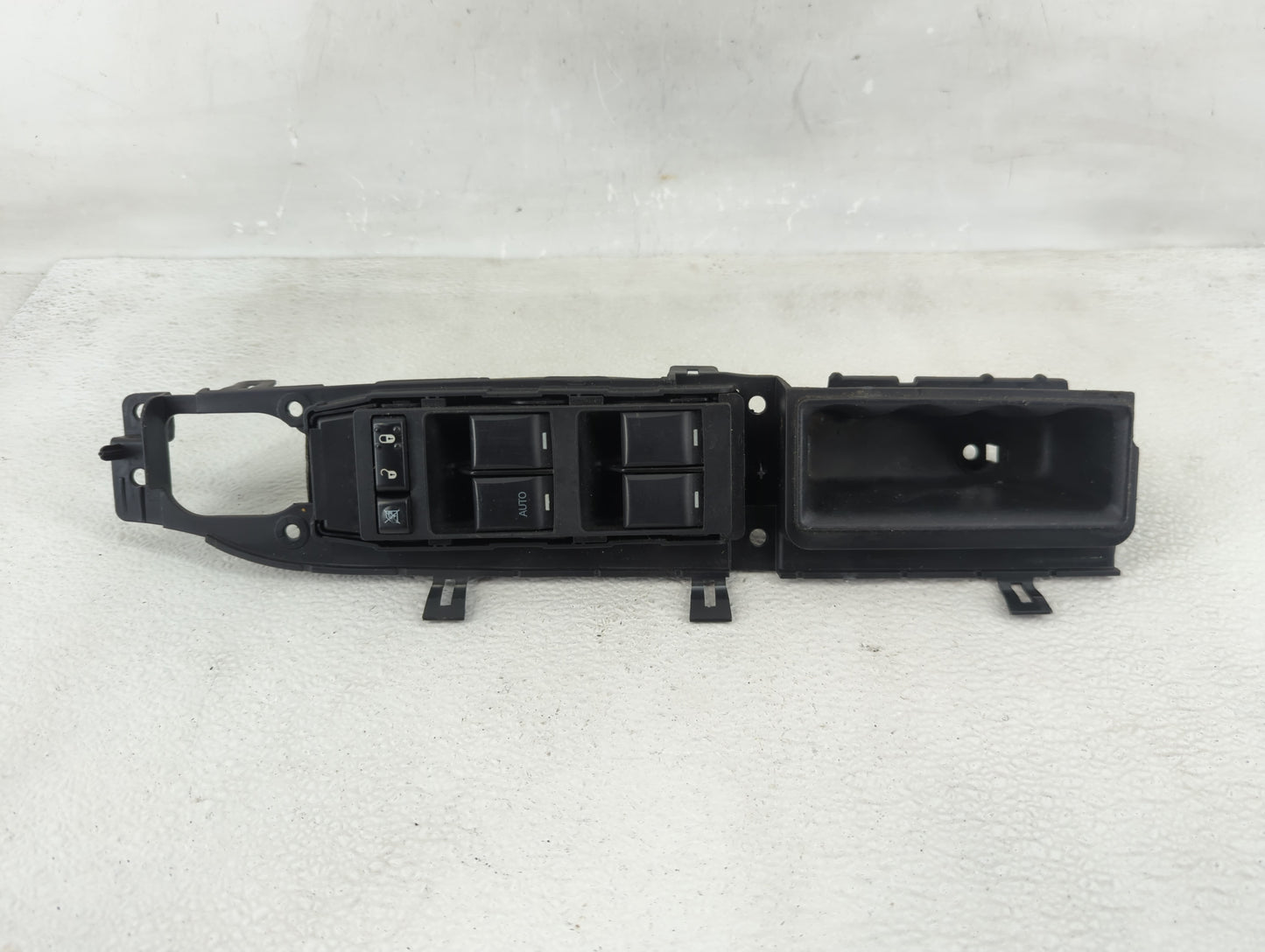 2015 Jeep Compass Master Power Window Switch Replacement Driver Side Left Fits OEM Used Auto Parts - Oemusedautoparts1.com