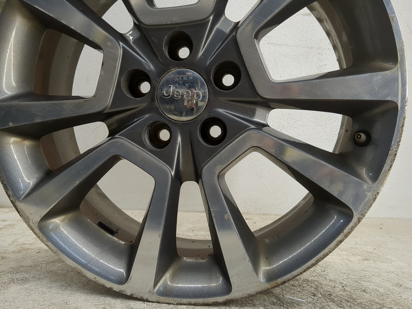 2015-2017 Jeep Compass Oem Wheel Rim - Oemusedautoparts1.com