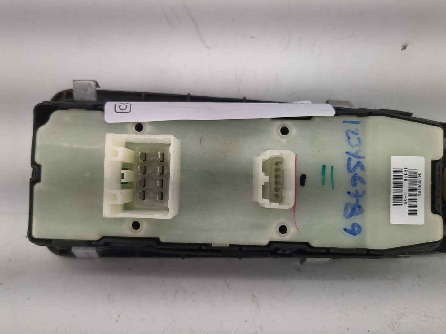 2015 Jeep Compass Master Power Window Switch Replacement Driver Side Left P/N:04602781AA Fits OEM Used Auto Parts - Oemuseda