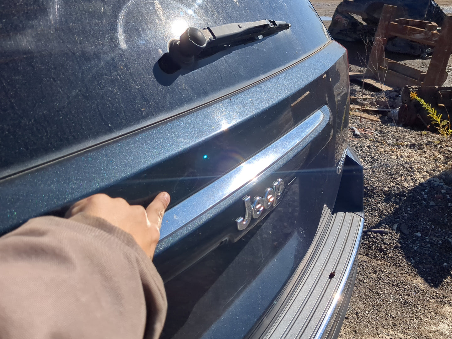2014-2017 Jeep Compass Trunk/decklid/hatch/tailgate Oem - Oemusedautoparts1.com