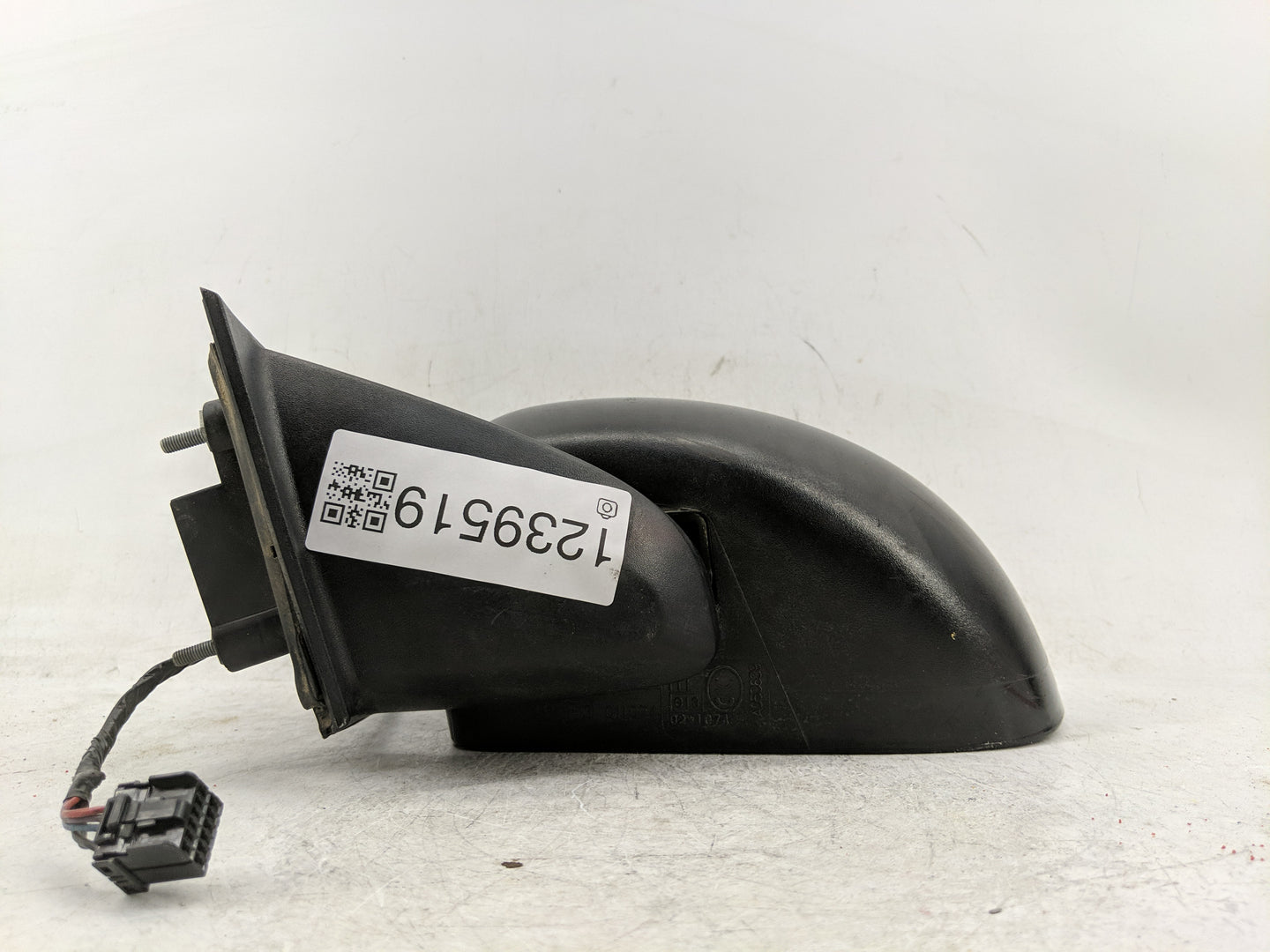 2015 Jeep Compass Side Mirror Replacement Driver Left View Door Mirror Fits OEM Used Auto Parts - Oemusedautoparts1.com