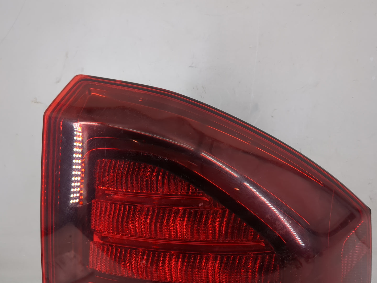 2015 Jeep Compass Tail Light Assembly Passenger Right OEM P/N:05182544 05182542 Fits OEM Used Auto Parts - Oemusedautoparts1