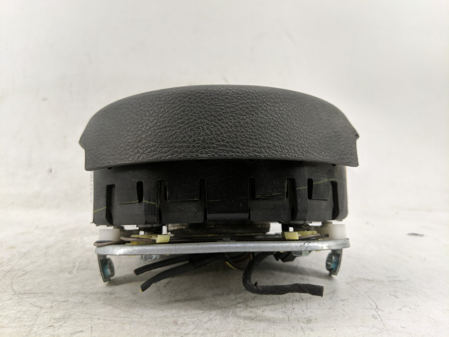 2015 Jeep Compass Air Bag Driver Left Steering Wheel Mounted - Oemusedautoparts1.com