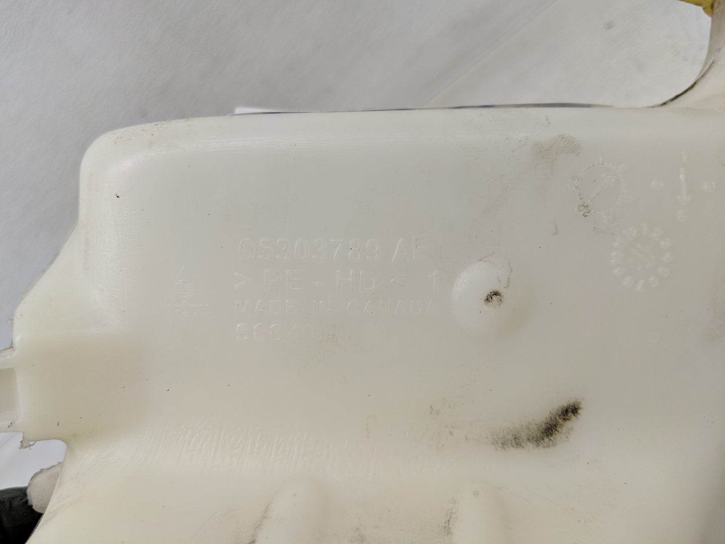 Jeep Compass Windshield Washer Fluid Reservoir Bottle Oem - Oemusedautoparts1.com