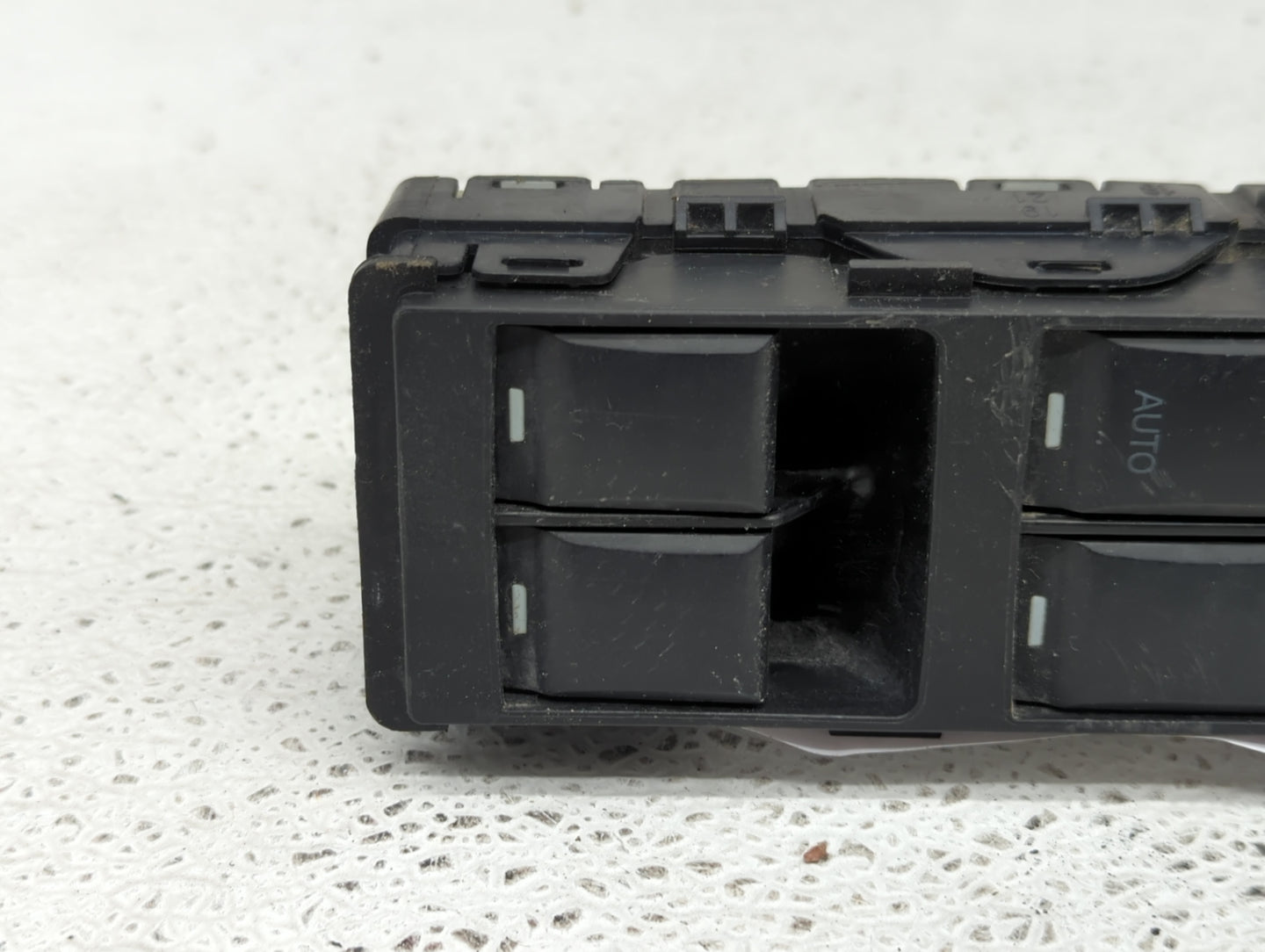 2015 Jeep Compass Master Power Window Switch Replacement Driver Side Left P/N:04602780AA Fits OEM Used Auto Parts - Oemuseda