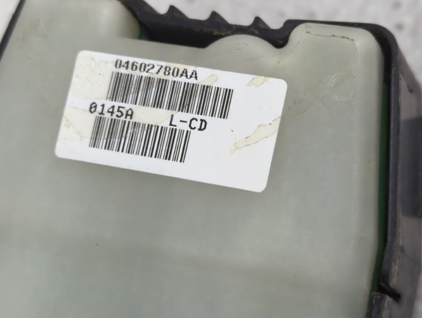 2015 Jeep Compass Master Power Window Switch Replacement Driver Side Left P/N:04602780AA Fits OEM Used Auto Parts - Oemuseda