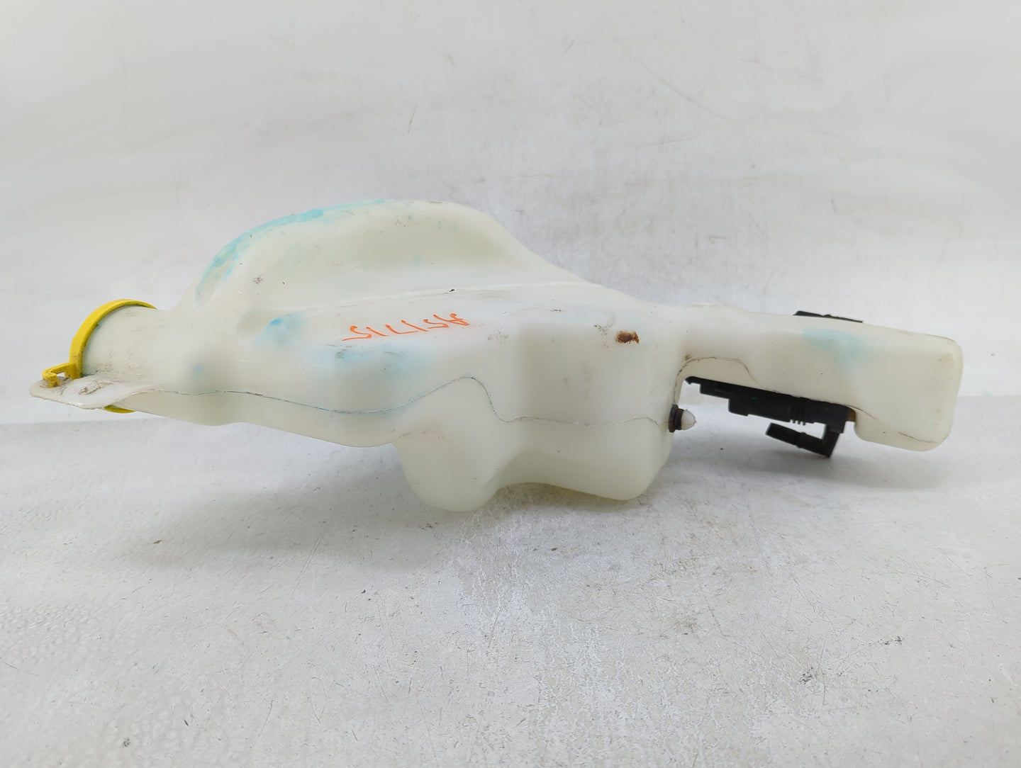 Jeep Compass Windshield Washer Fluid Reservoir Bottle Oem - Oemusedautoparts1.com