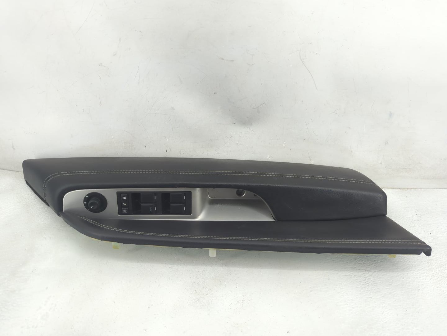 2015 Jeep Compass Master Power Window Switch Replacement Driver Side Left Fits OEM Used Auto Parts - Oemusedautoparts1.com