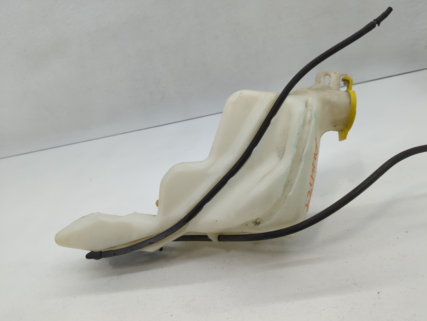 Jeep Compass Windshield Washer Fluid Reservoir Bottle Oem - Oemusedautoparts1.com
