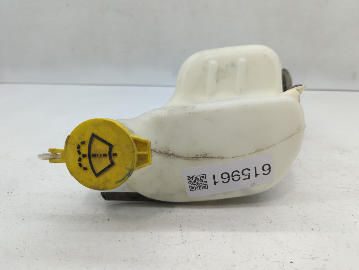 Jeep Compass Windshield Washer Fluid Reservoir Bottle Oem - Oemusedautoparts1.com