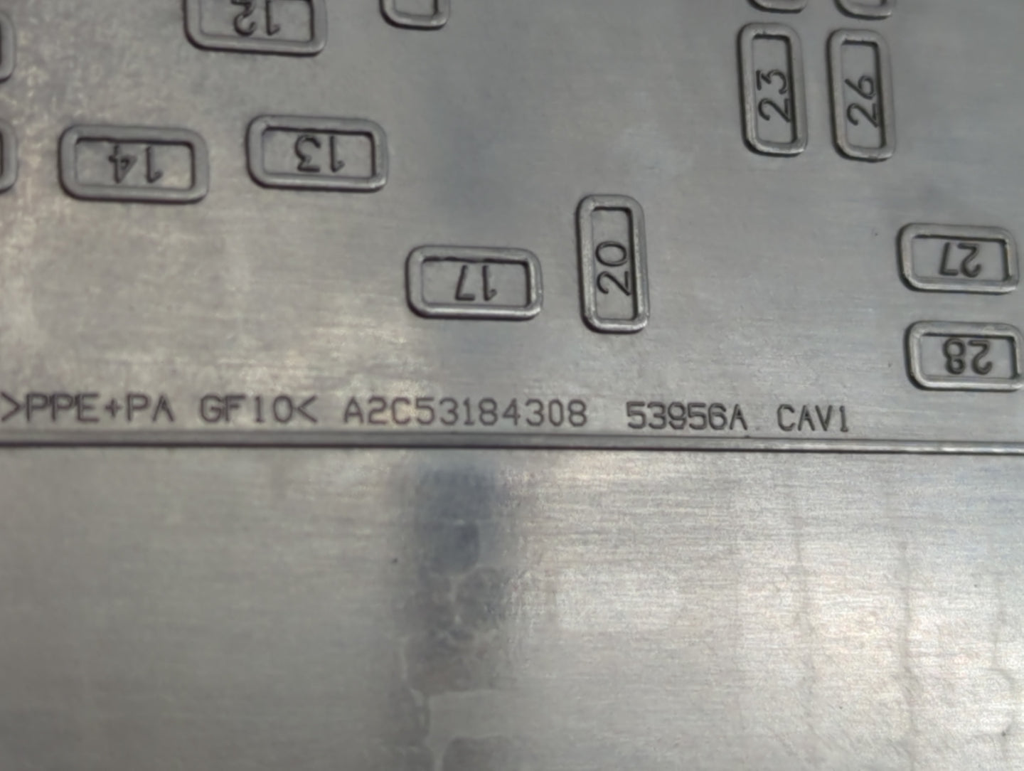 2015-2015 Jeep Compass Chassis Control Module Ccm Bcm Body Control - Oemusedautoparts1.com