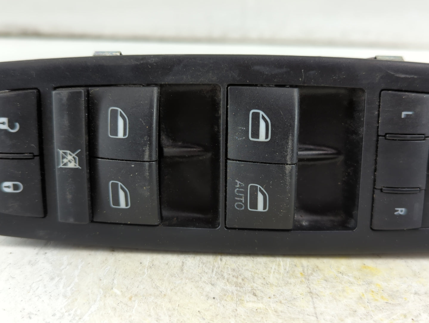 2014-2015 Jeep Grand Cherokee Master Power Window Switch Replacement Driver Side Left P/N:68184 802AA Fits Fits 2014 2015 OE