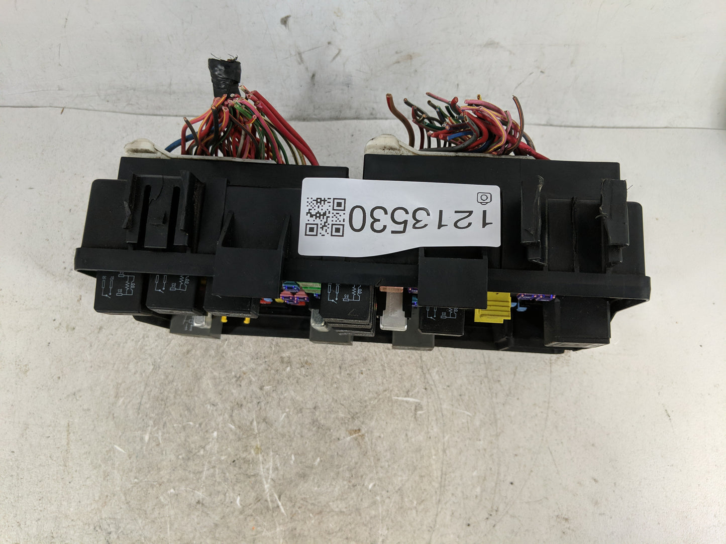 2015 Jeep Grand Cherokee Fusebox Fuse Box Panel Relay Module P/N:P68242800AC A Fits OEM Used Auto Parts - Oemusedautoparts1.