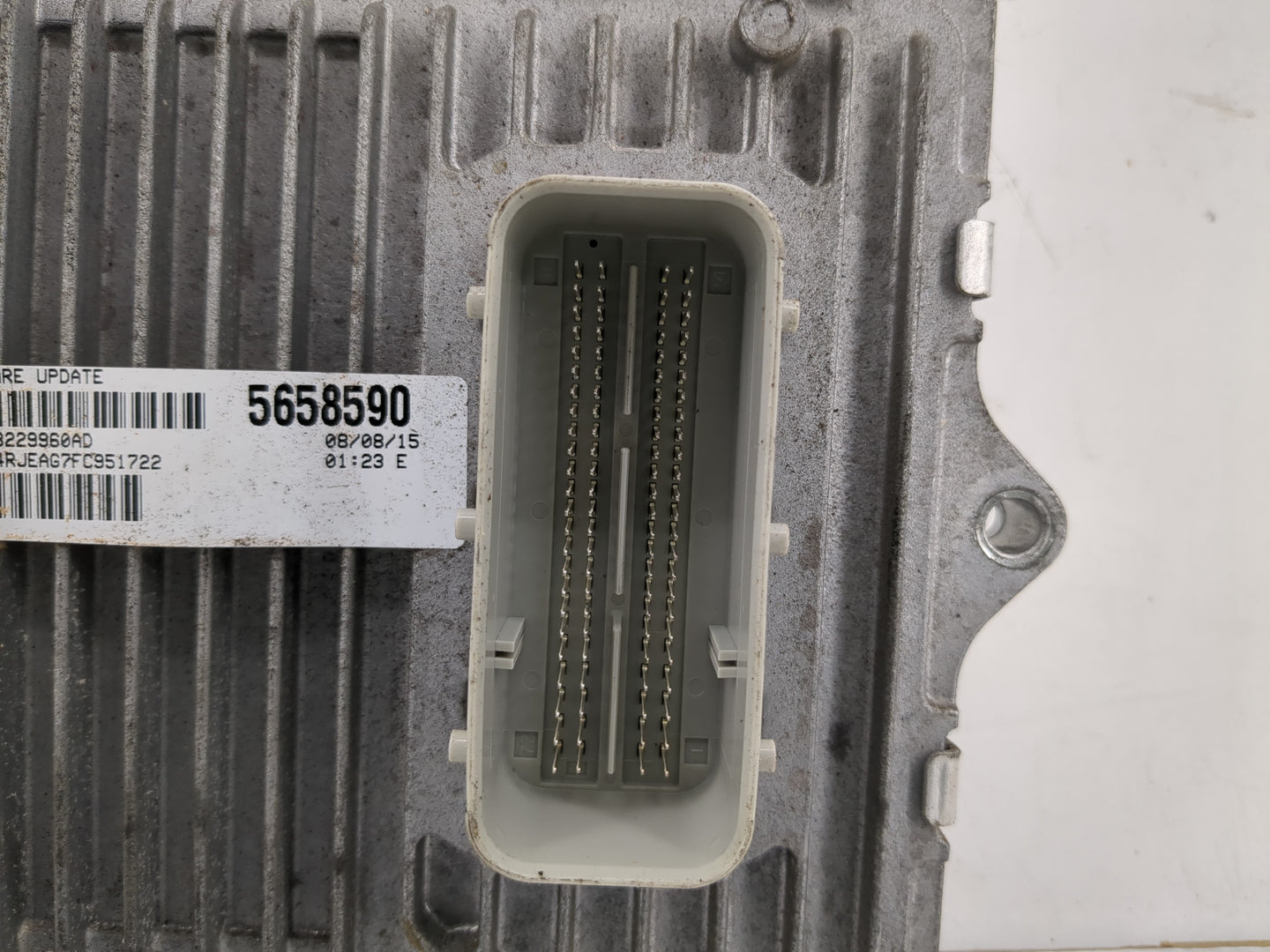 2015 Jeep Grand Cherokee PCM Engine Control Computer ECU ECM PCU OEM P/N:P68229960AD Fits OEM Used Auto Parts - Oemusedautop