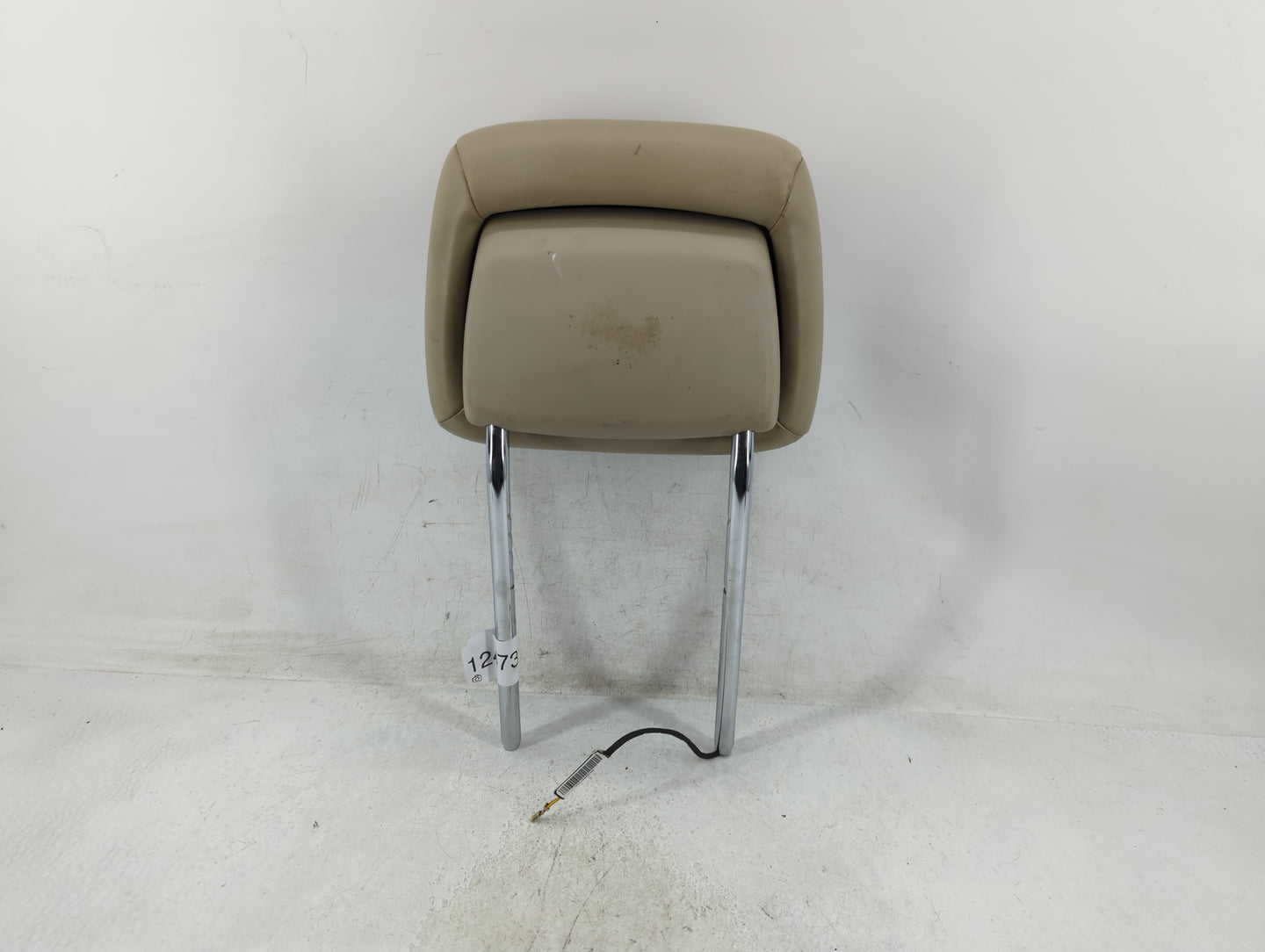 2015 Jeep Grand Cherokee Headrest Head Rest Rear Seat Fits OEM Used Auto Parts - Oemusedautoparts1.com