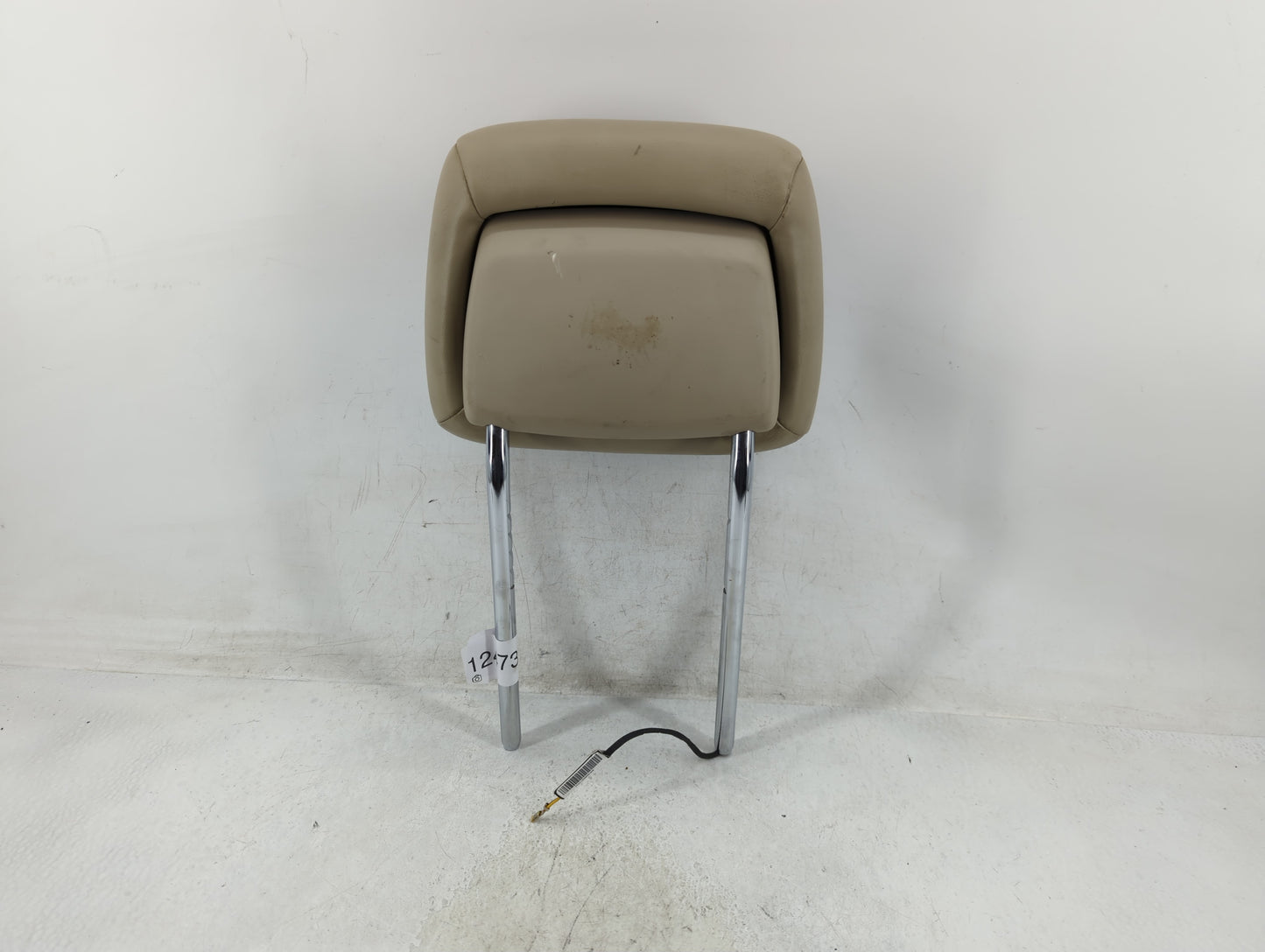 2015 Jeep Grand Cherokee Headrest Head Rest Rear Seat Fits OEM Used Auto Parts - Oemusedautoparts1.com
