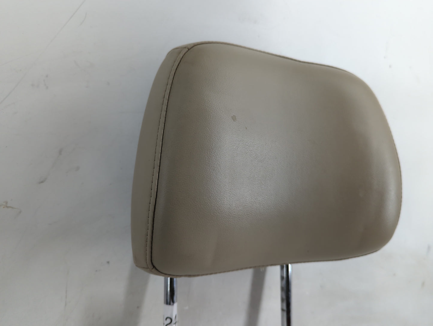 2015 Jeep Grand Cherokee Headrest Head Rest Front Driver Passenger Seat Fits OEM Used Auto Parts - Oemusedautoparts1.com
