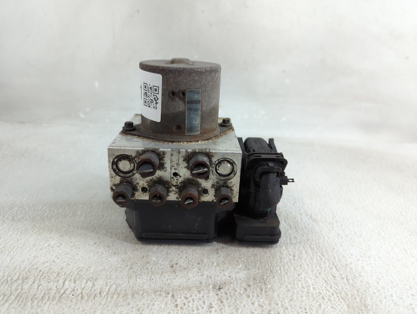 2015 Jeep Grand Cherokee ABS Pump Control Module Replacement P/N:68241676AC Fits OEM Used Auto Parts - Oemusedautoparts1.com