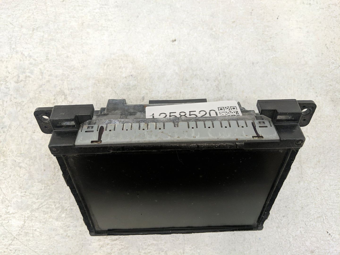 2015 Jeep Grand Cherokee Radio AM FM Cd Player Receiver Replacement P/N:6434C-BE2801 Fits OEM Used Auto Parts - Oemusedautop
