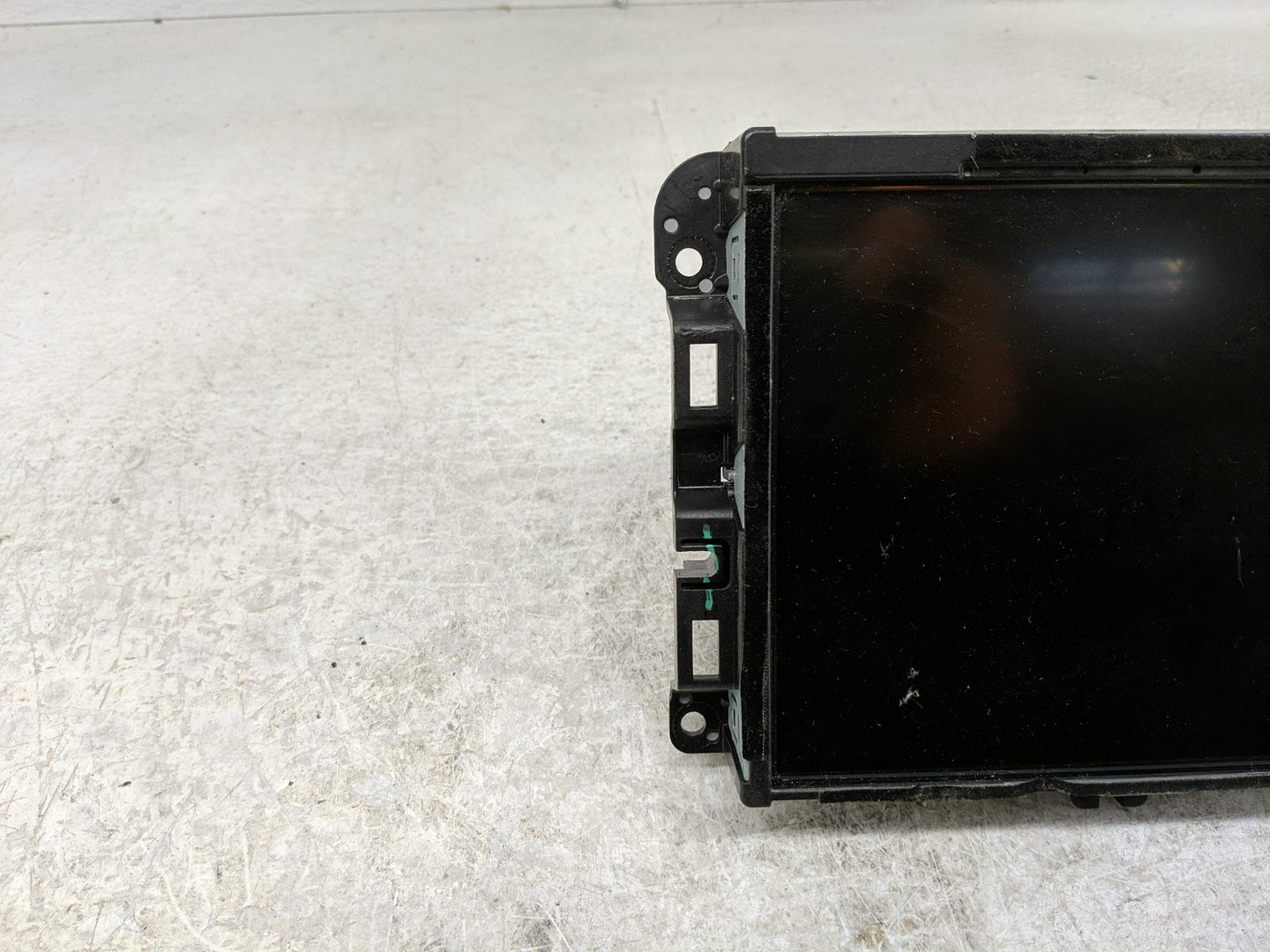 2015 Jeep Grand Cherokee Radio AM FM Cd Player Receiver Replacement P/N:6434C-BE2801 Fits OEM Used Auto Parts - Oemusedautop