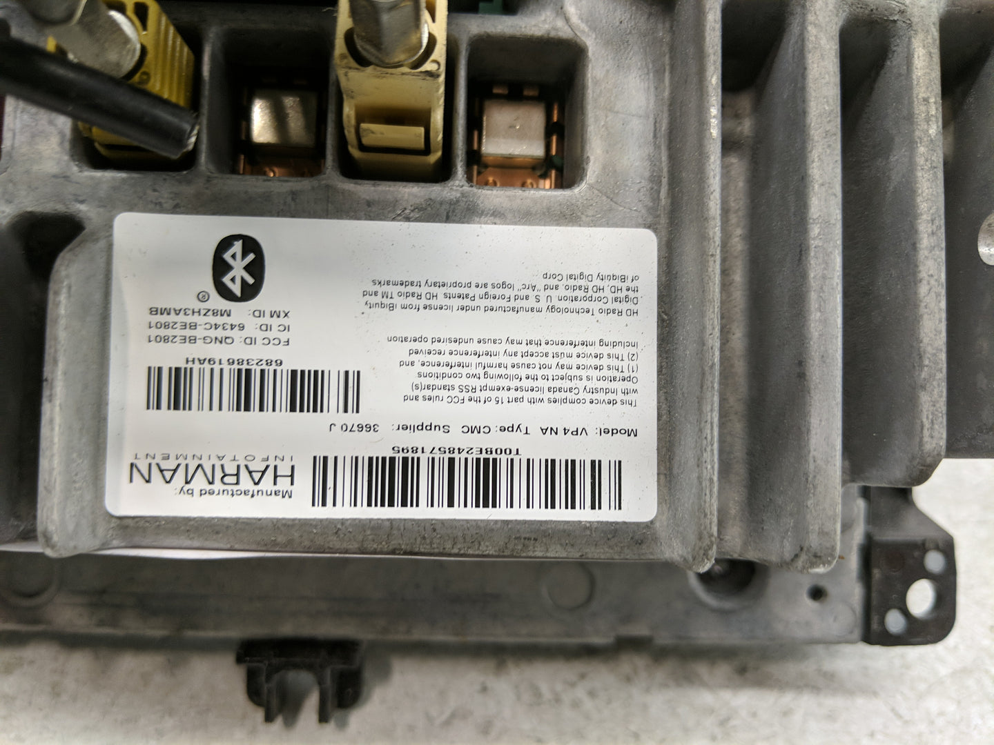 2015 Jeep Grand Cherokee Radio AM FM Cd Player Receiver Replacement P/N:6434C-BE2801 Fits OEM Used Auto Parts - Oemusedautop