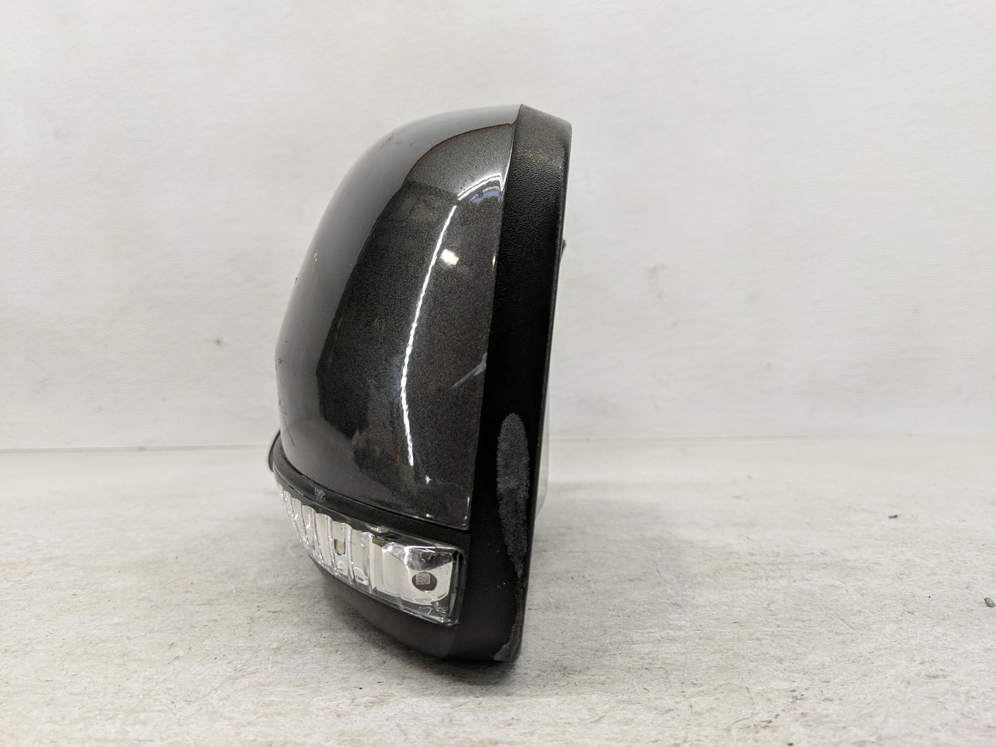2014-2022 Jeep Grand Cherokee Driver Side View Mirror - Left Door Mirror OEM Used - Oemusedautoparts1.com
