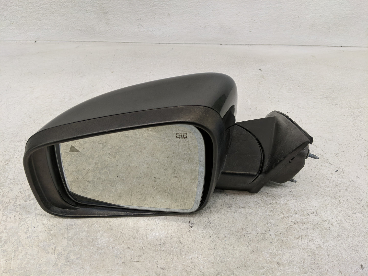 2014-2022 Jeep Grand Cherokee Driver Side View Mirror - Left Door Mirror OEM Used - Oemusedautoparts1.com