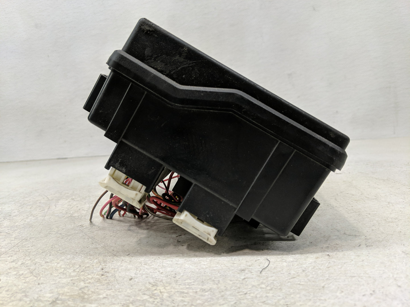 2015 Jeep Grand Cherokee Fusebox Fuse Box Panel Relay Module P/N:7140-1980-30 Fits OEM Used Auto Parts - Oemusedautoparts1.c