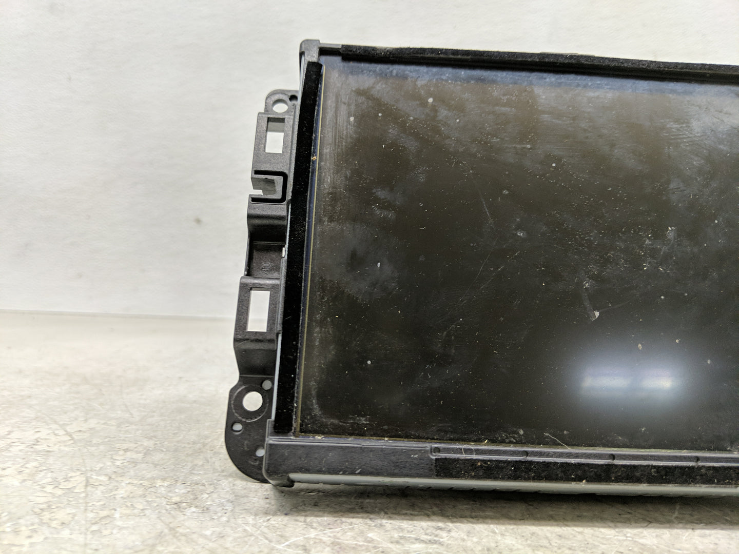 2015 Jeep Grand Cherokee Radio AM FM Cd Player Receiver Replacement P/N:68238619AG Fits OEM Used Auto Parts - Oemusedautopar
