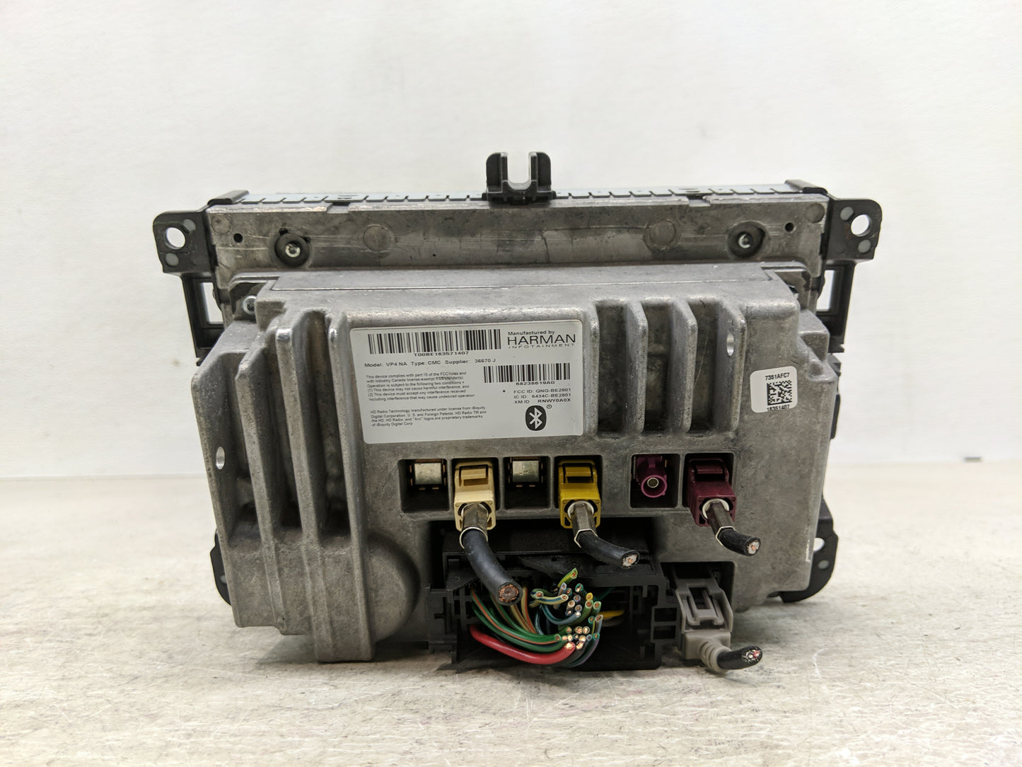 2015 Jeep Grand Cherokee Radio AM FM Cd Player Receiver Replacement P/N:6434C-BE2801 Fits OEM Used Auto Parts - Oemusedautop