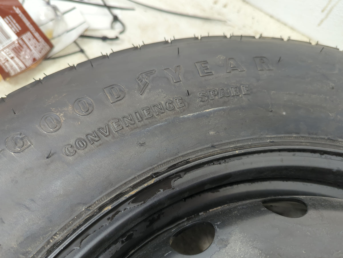 2014-2016 Jeep Grand Cherokee Spare Donut Tire Wheel Rim Oem - Oemusedautoparts1.com
