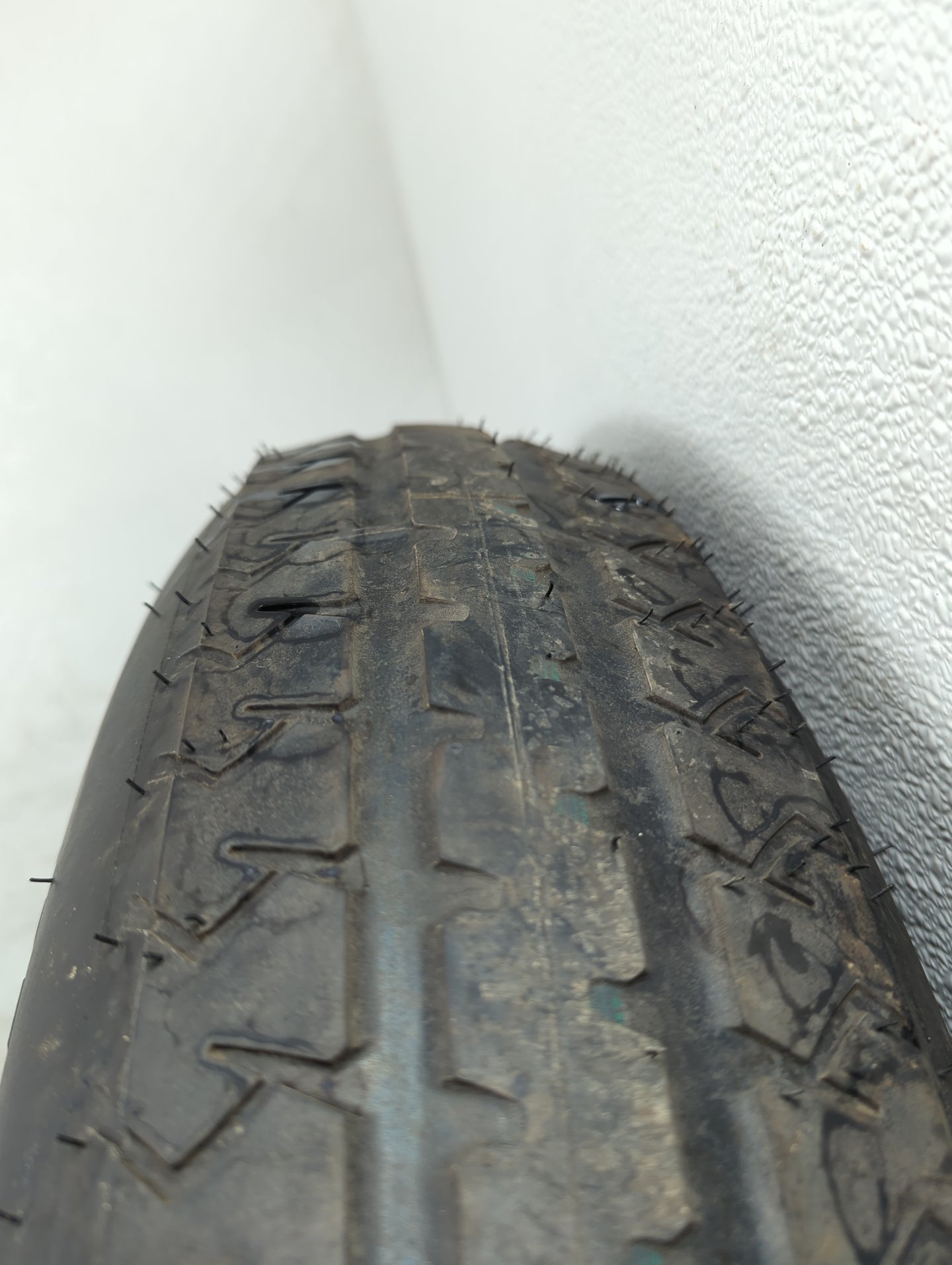 2014-2016 Jeep Grand Cherokee Spare Donut Tire Wheel Rim Oem - Oemusedautoparts1.com