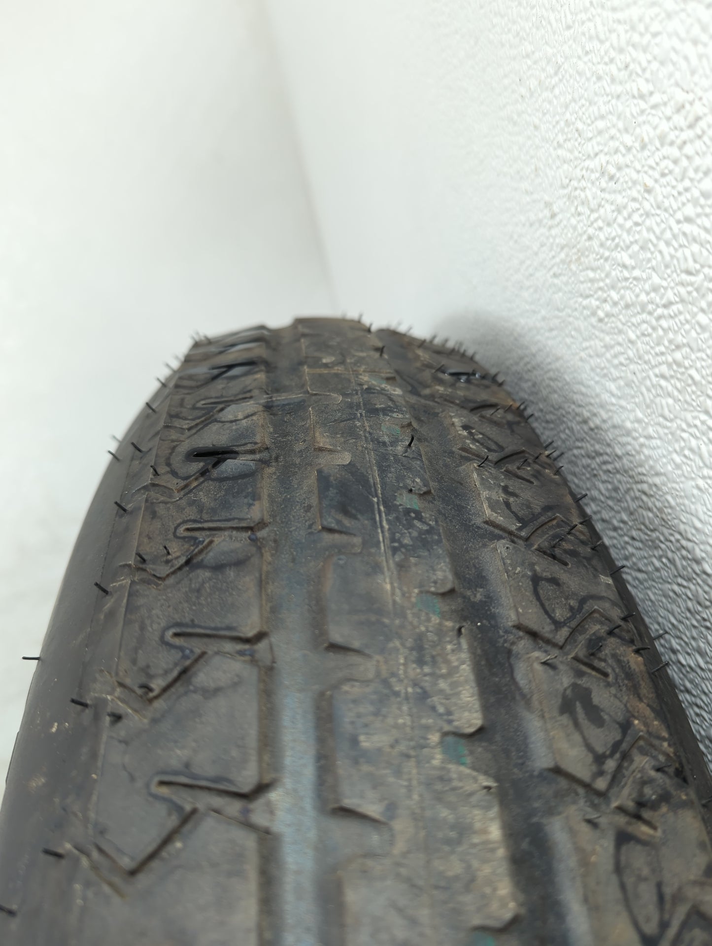 2014-2016 Jeep Grand Cherokee Spare Donut Tire Wheel Rim Oem - Oemusedautoparts1.com