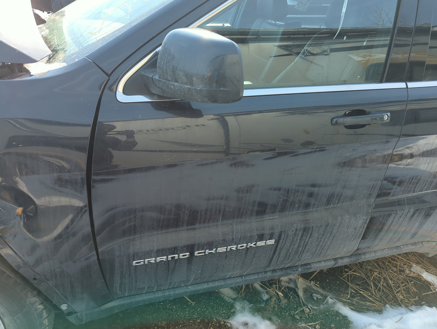 2011-2022 Jeep Grand Cherokee Driver Front Door Oem 1366687 - Oemusedautoparts1.com