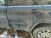 2015-2022 Jeep Grand Cherokee Driver Rear Door Oem - Oemusedautoparts1.com