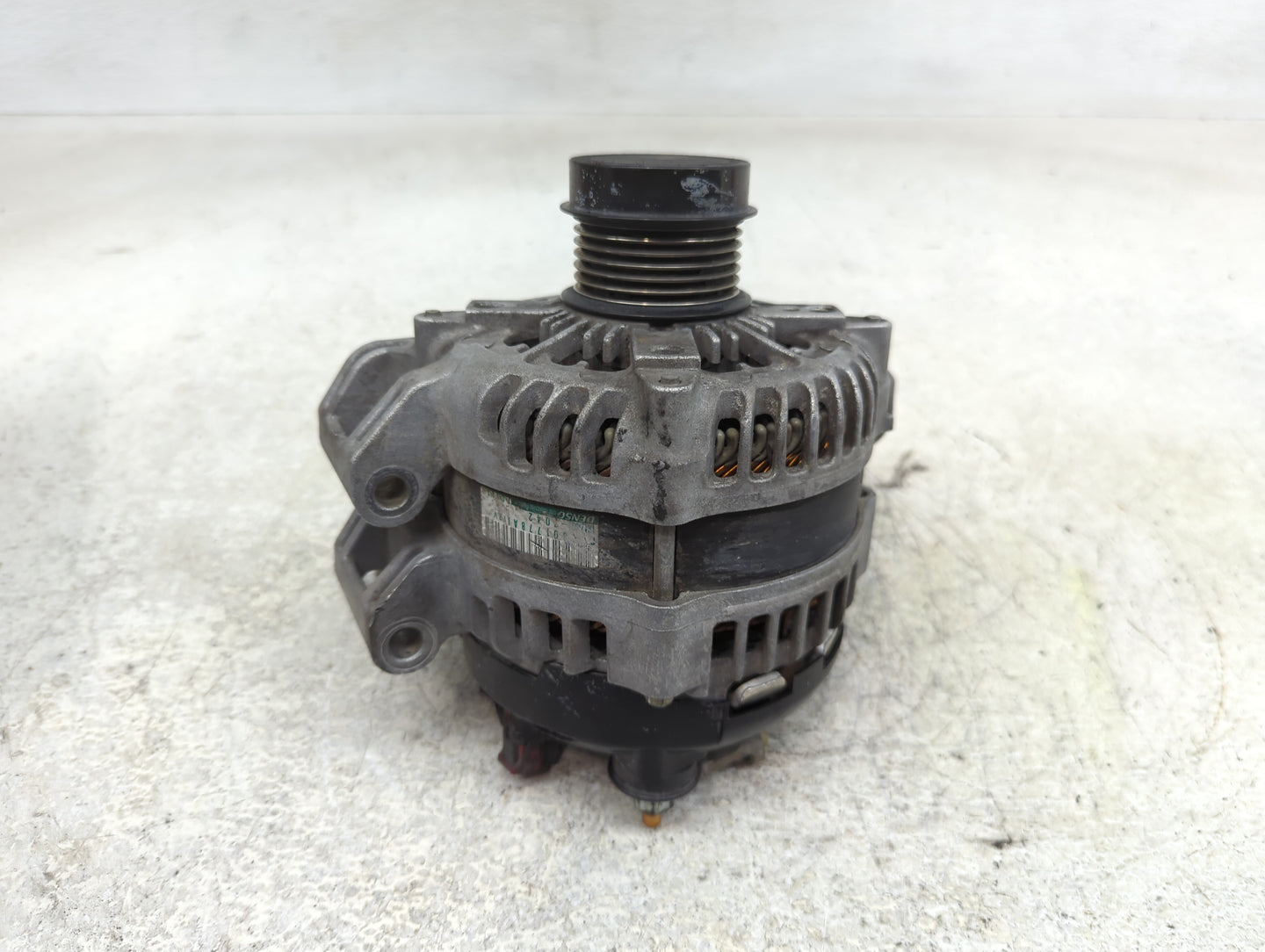 2011-2016 Jeep Grand Cherokee Alternator Replacement Generator Charging Assembly Engine OEM Fits OEM Used Auto Parts - Oemus