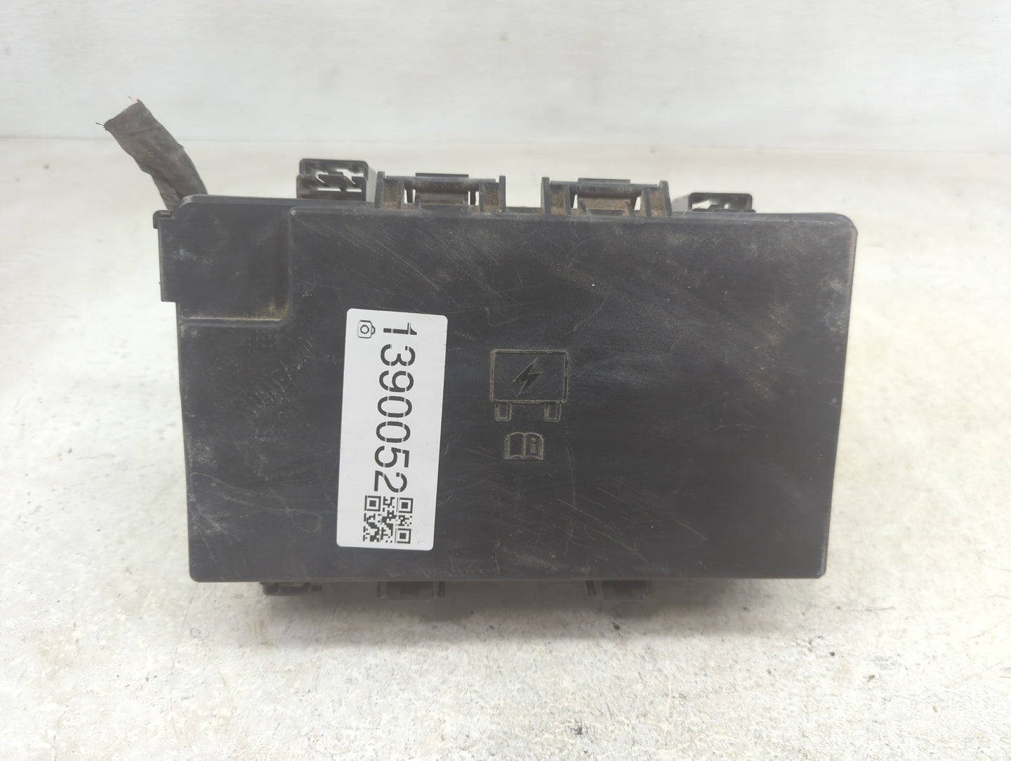 2015 Jeep Grand Cherokee Fusebox Fuse Box Panel Relay Module P/N:7140-1980-30 Fits OEM Used Auto Parts - Oemusedautoparts1.c