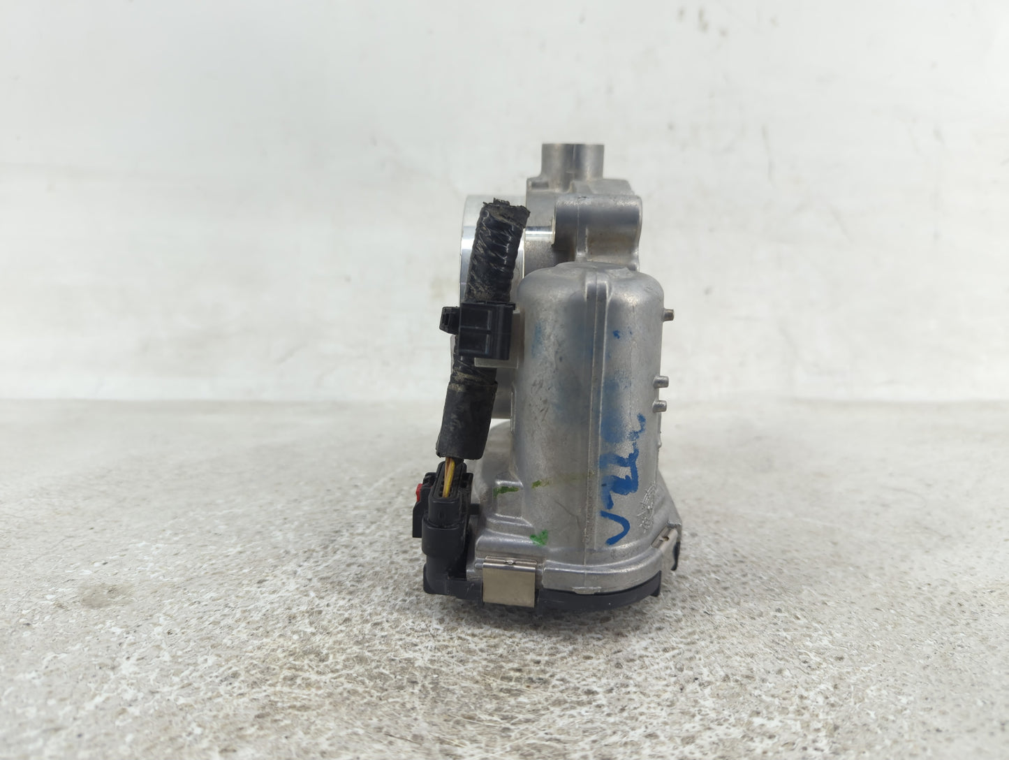 2011-2022 Jeep Grand Cherokee Throttle Body P/N:05184349AC 0 280 750 570 Fits OEM Used Auto Parts - Oemusedautoparts1.com