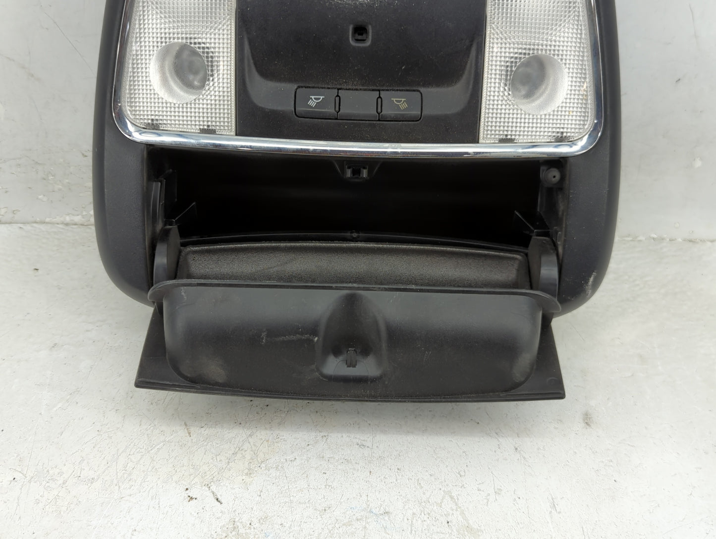 2011-2015 Jeep Grand Cherokee Overhead Roof Console 1408496 - Oemusedautoparts1.com