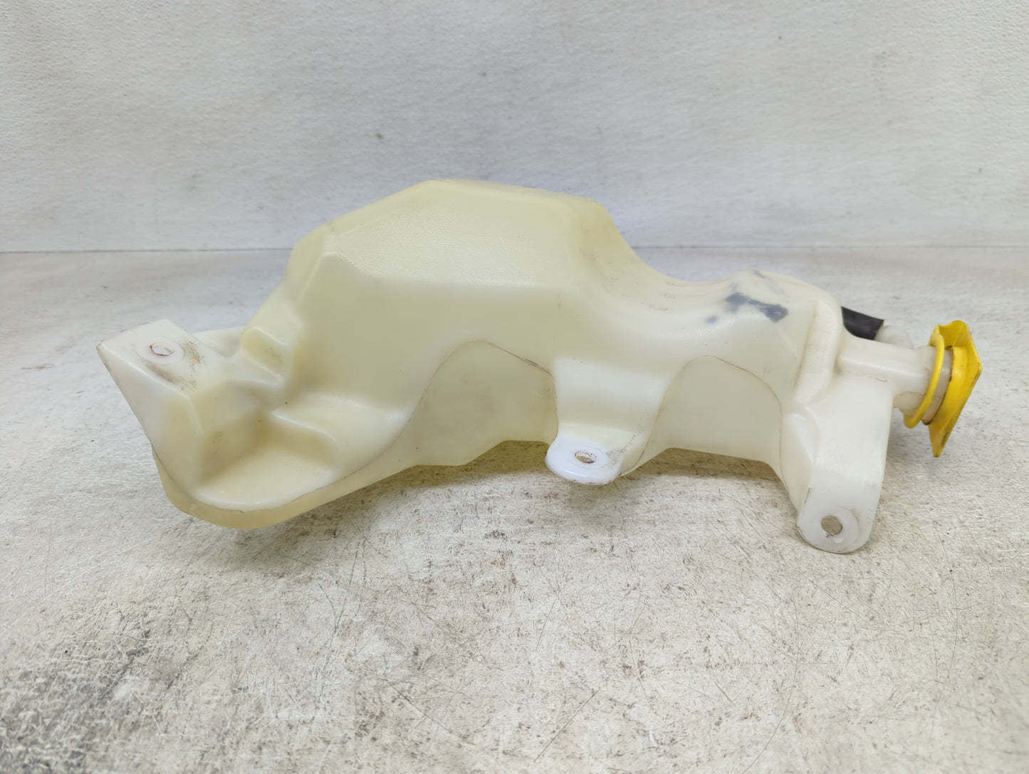 2011 Jeep Grand Cherokee Radiator Coolant Overflow Expansion Tank Bottle - Oemusedautoparts1.com