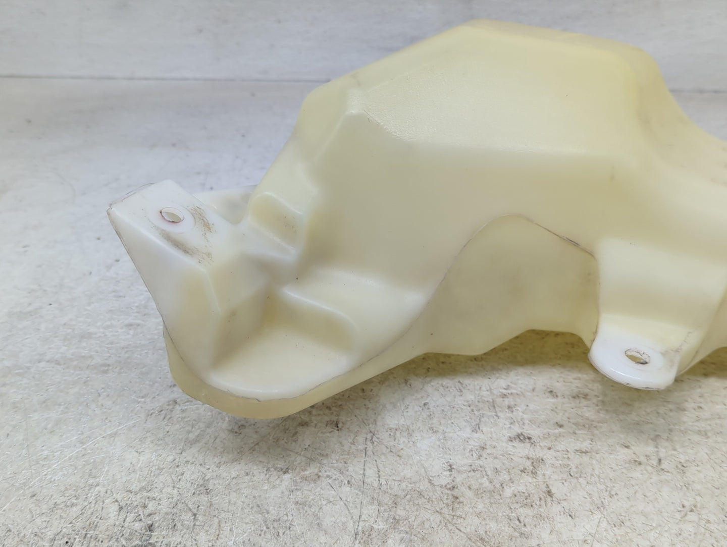 2011 Jeep Grand Cherokee Radiator Coolant Overflow Expansion Tank Bottle 1409484 - Oemusedautoparts1.com