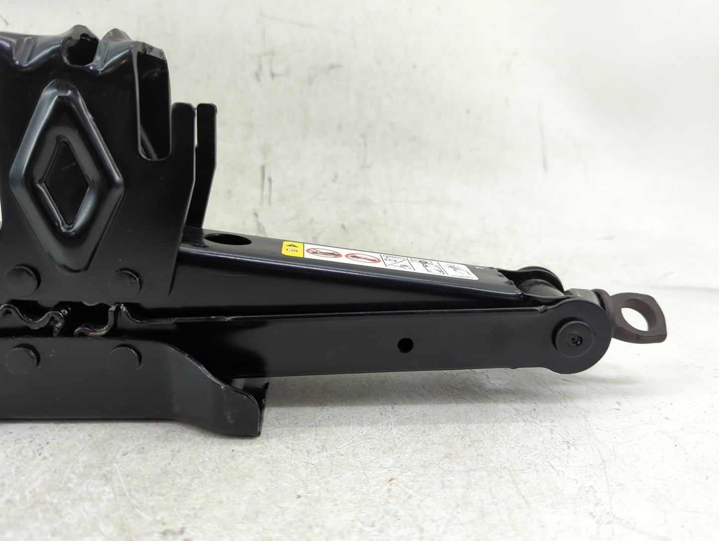 2015 Jeep Grand Cherokee Spare Scissor Car Jack - Oemusedautoparts1.com
