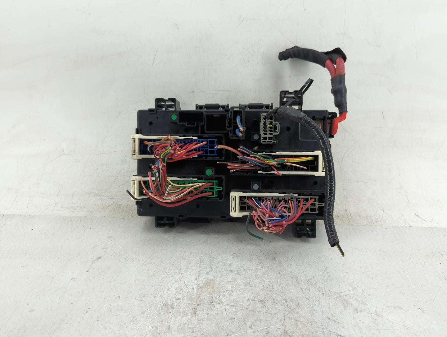 2015 Jeep Grand Cherokee Fusebox Fuse Box Panel Relay Module P/N:68242800AC Fits OEM Used Auto Parts - Oemusedautoparts1.com