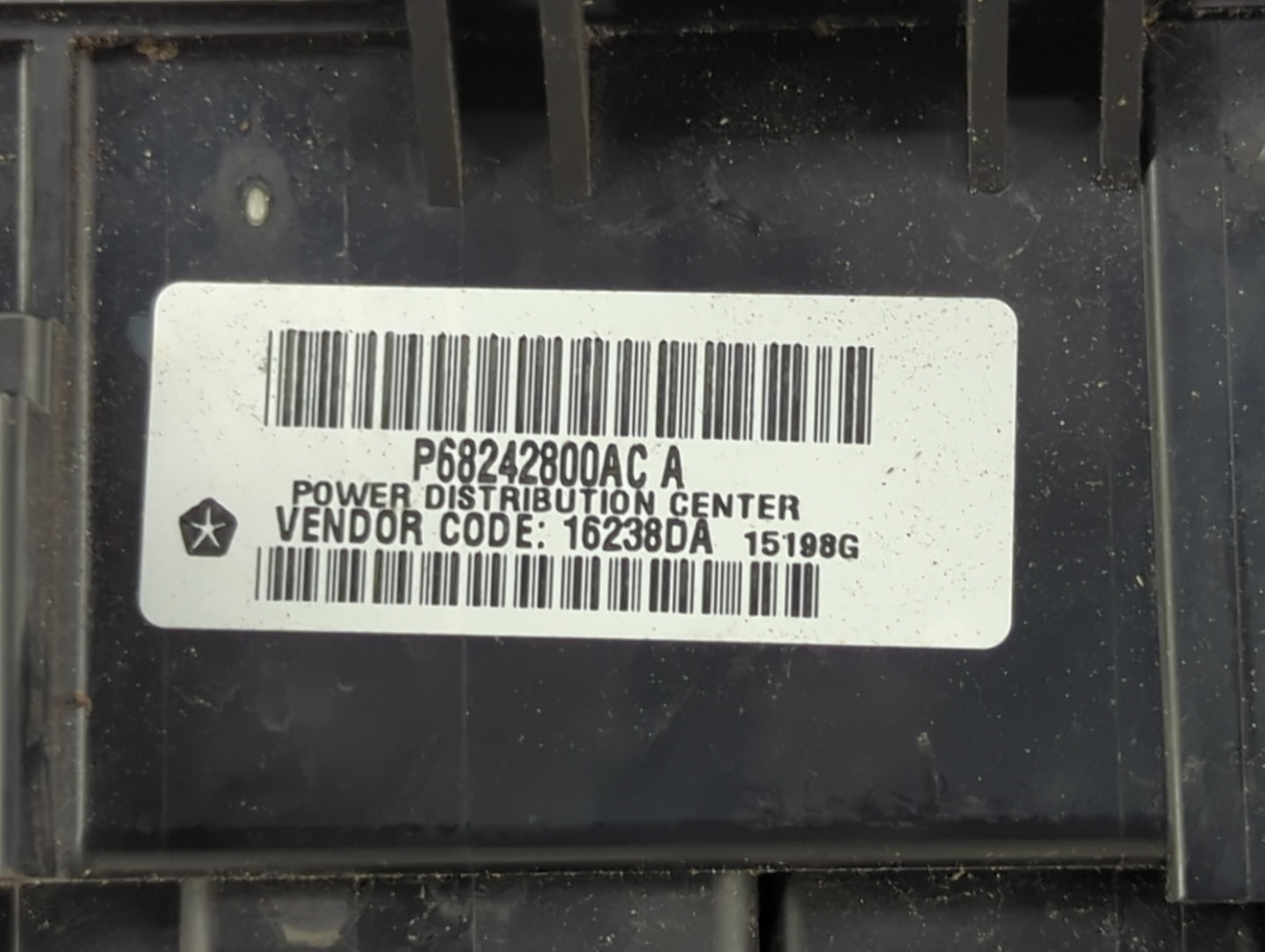 2015 Jeep Grand Cherokee Fusebox Fuse Box Panel Relay Module P/N:68242800AC Fits OEM Used Auto Parts - Oemusedautoparts1.com